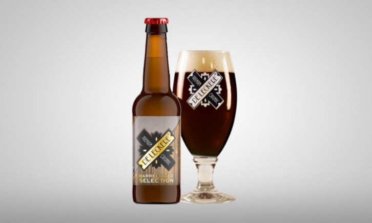 De Leckere Blauwe Bijl Barrel Aged Selection flesje en glas